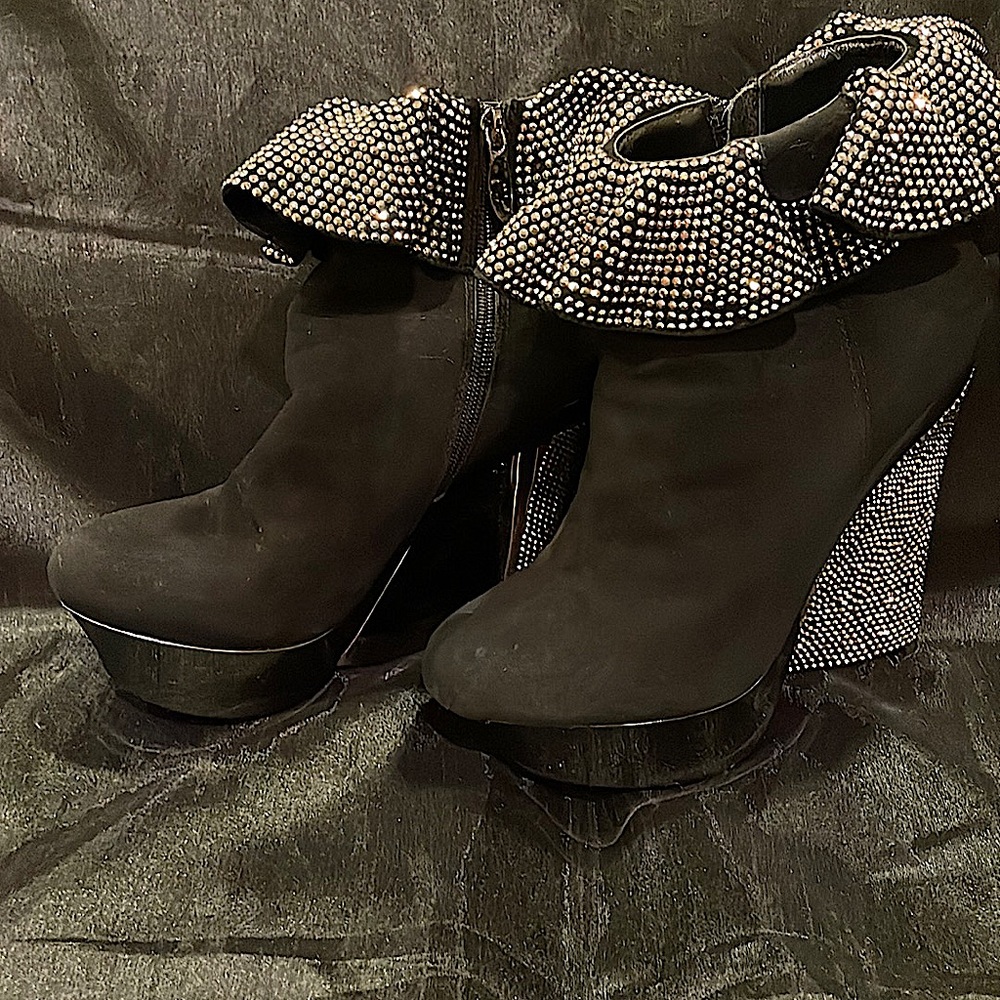 Shoes ,black